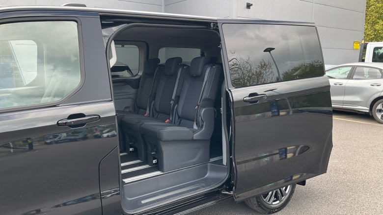 Ford Tourneo Custom 320 L1 Diesel Fwd 2.0 EcoBlue 136ps H1 Titanium 8 seater Auto